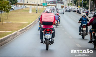 Delivery não é só coisa de jovem: Boomers superam Gen Z no consumo, revela pesquisa | Estadão MT