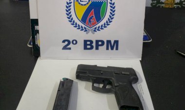 Suspeito é preso com pistola 9mm furtada durante abordagem em Barra do Garças
