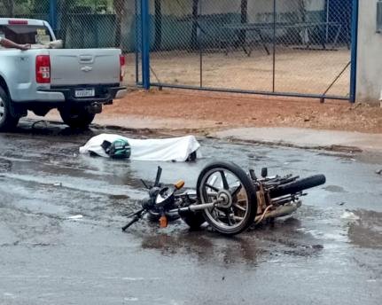 Tragédia em São José do Rio Claro: Motociclista de 40 anos perde a vida em colisão com caminhonete