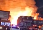 Incêndio de grandes proporções destrói estabelecimentos comerciais em Barra do Garças