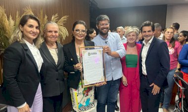 Câmara de vereadores de Cuiabá homenageia primeira-dama de MT por ações no combate à violência doméstica
