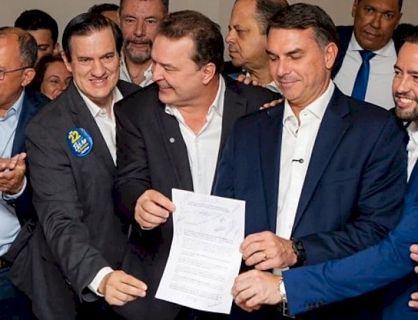 Max encontra Flávio e entrega carta de apoio: “Jogo não acabou”
