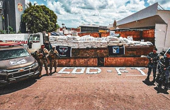 Polícia apreende em General Carneiro agrotóxicos contrabandeados avaliados em R$ 7,2 milhões