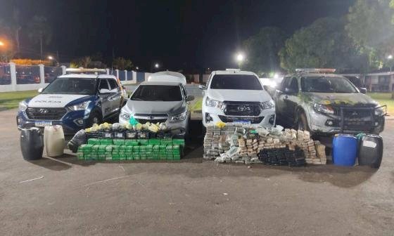 Gefron e PM apreendem arsenal de armas e drogas e causam prejuízo de R$ 8,4 milhões às facções criminosas