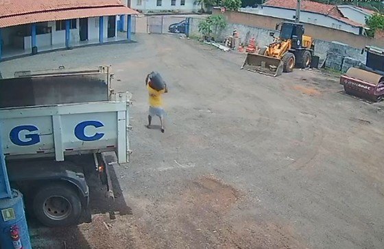 Homem é preso após furtar gasolina de pátio de Secretaria de Obras em General Carneiro