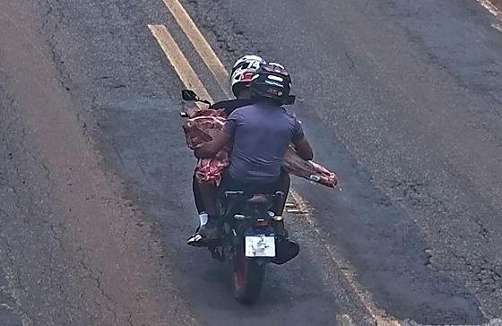 Operação detém 11 pessoas por saque de carga de carne em rodovia de MT