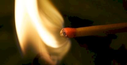 Por ciúmes, homem ateia fogo na casa da ex em Barra do Garças