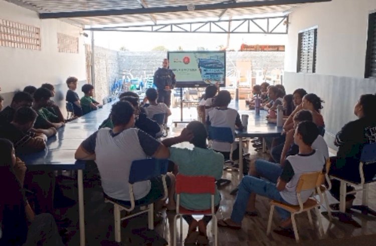 Polícia Militar realiza ação educativa contra bullying em escola de São José do Couto