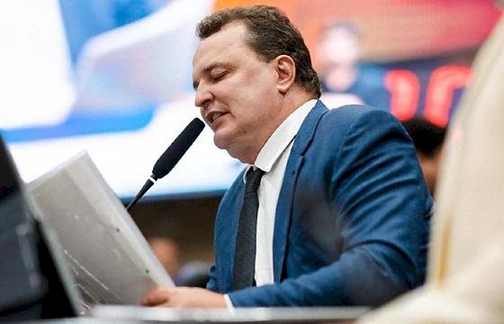 Max Russi destaca necessidade de concurso público na Assembleia Legislativa